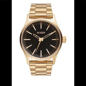 Nixon Gold Sentry 38SS